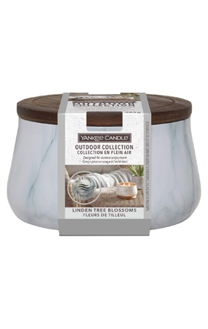 Svijeća Outdoor medium Linden tree blossoms Yankee Candle