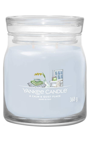 Svijeća medium Signature A calm and quiet place Yankee Candle